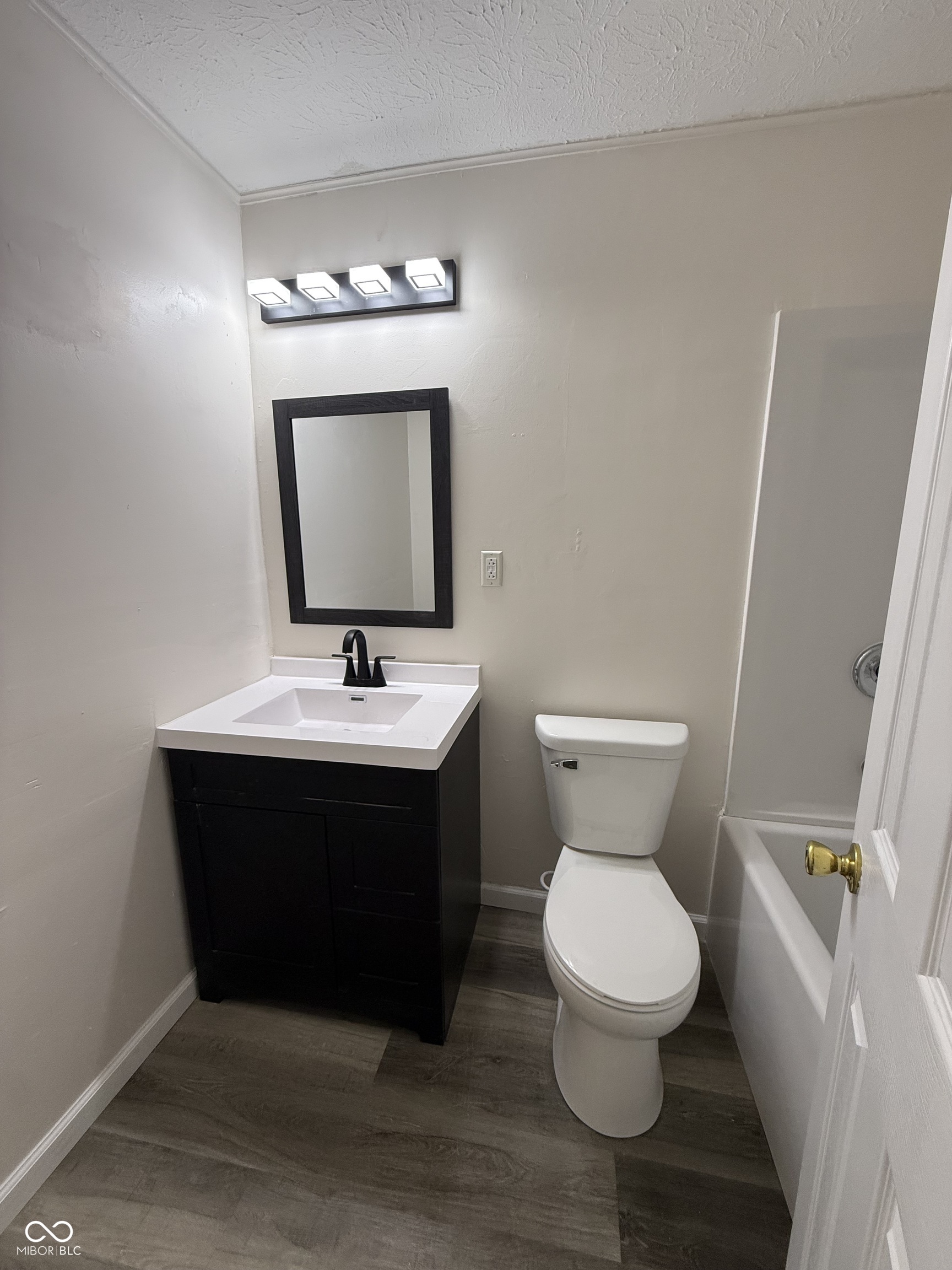 7546 Miracle Road Indianapolis, IN 46237 - Photo 7 of 38