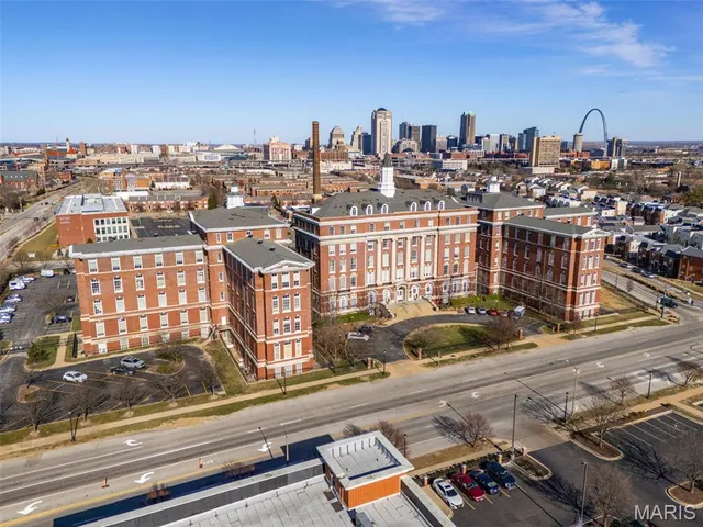 $184,900 | 1515 Lafayette Avenue, Unit 109, St. Louis, MO 63104