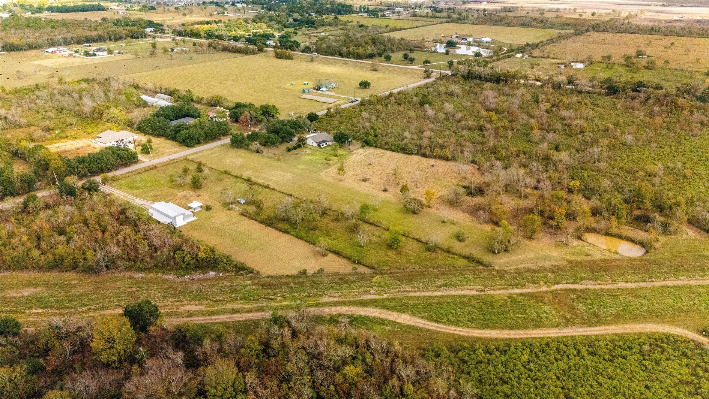 1824 County Road 382 Rosharon, TX 77583 - Photo 4 of 7 a view of lake view