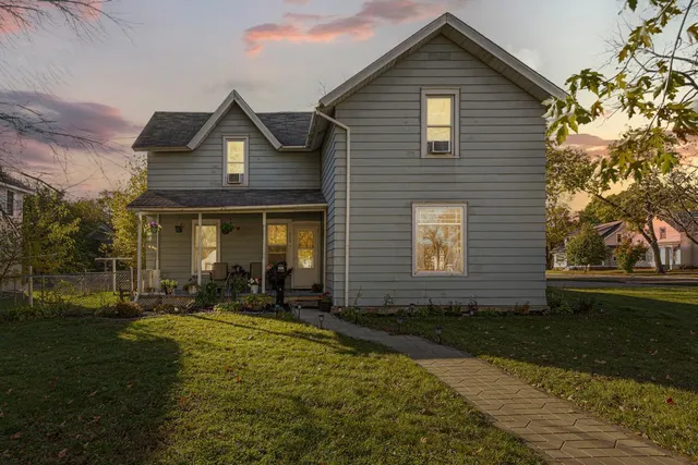 $265,000 | 626 4th Avenue Northwest, Faribault, MN 55021