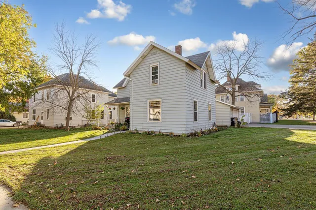 $265,000 | 626 4th Avenue Northwest, Faribault, MN 55021