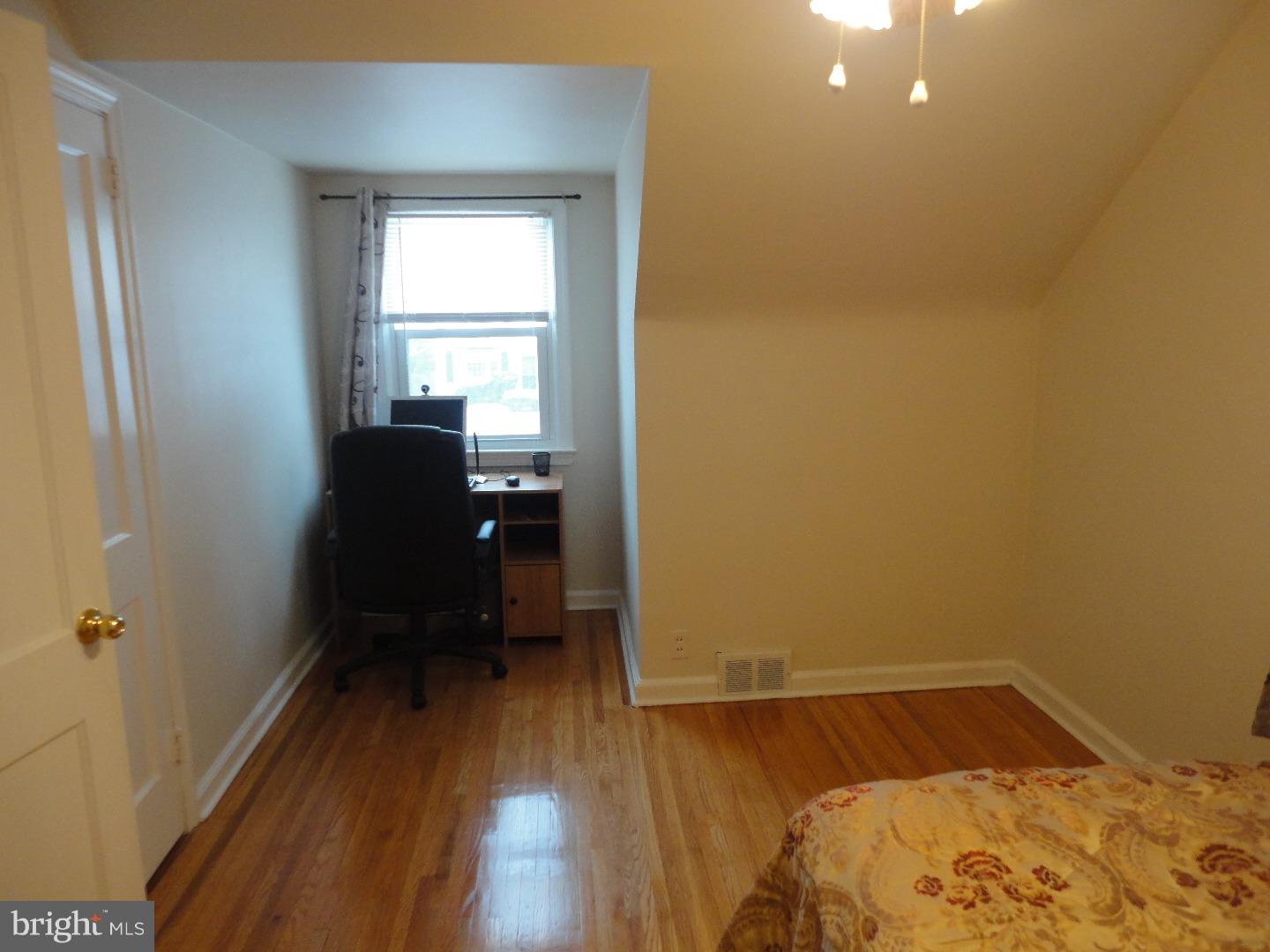 434 Claremont Road Springfield, PA 19064 - Photo 15 of 25 Bedroom 3
