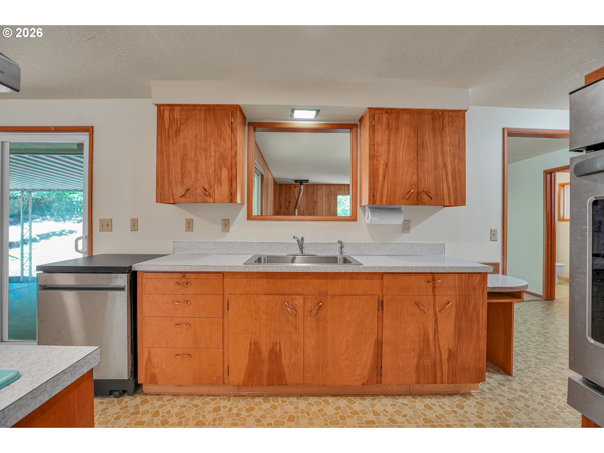 17055 Southeast Webster Road Portland, OR 97267 - Photo 15 of 45 Gallery Image 15