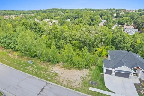 $106,500 | 208 East 122nd Street, Kansas City, MO 64145