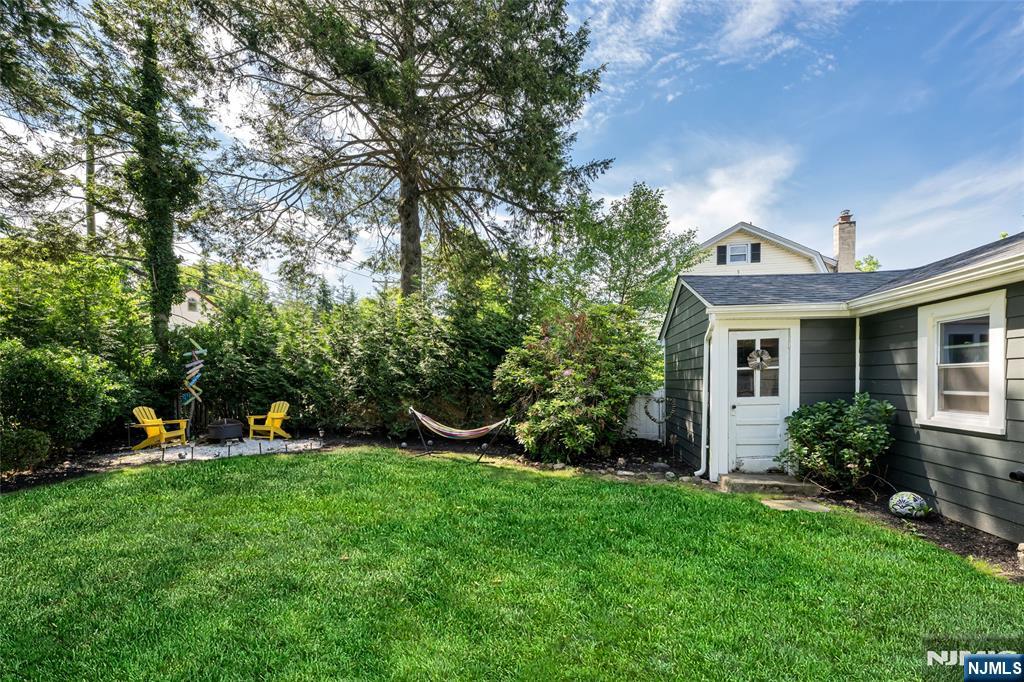 144 Spencer Place Ridgewood, NJ 07450 - Photo 34 of 44