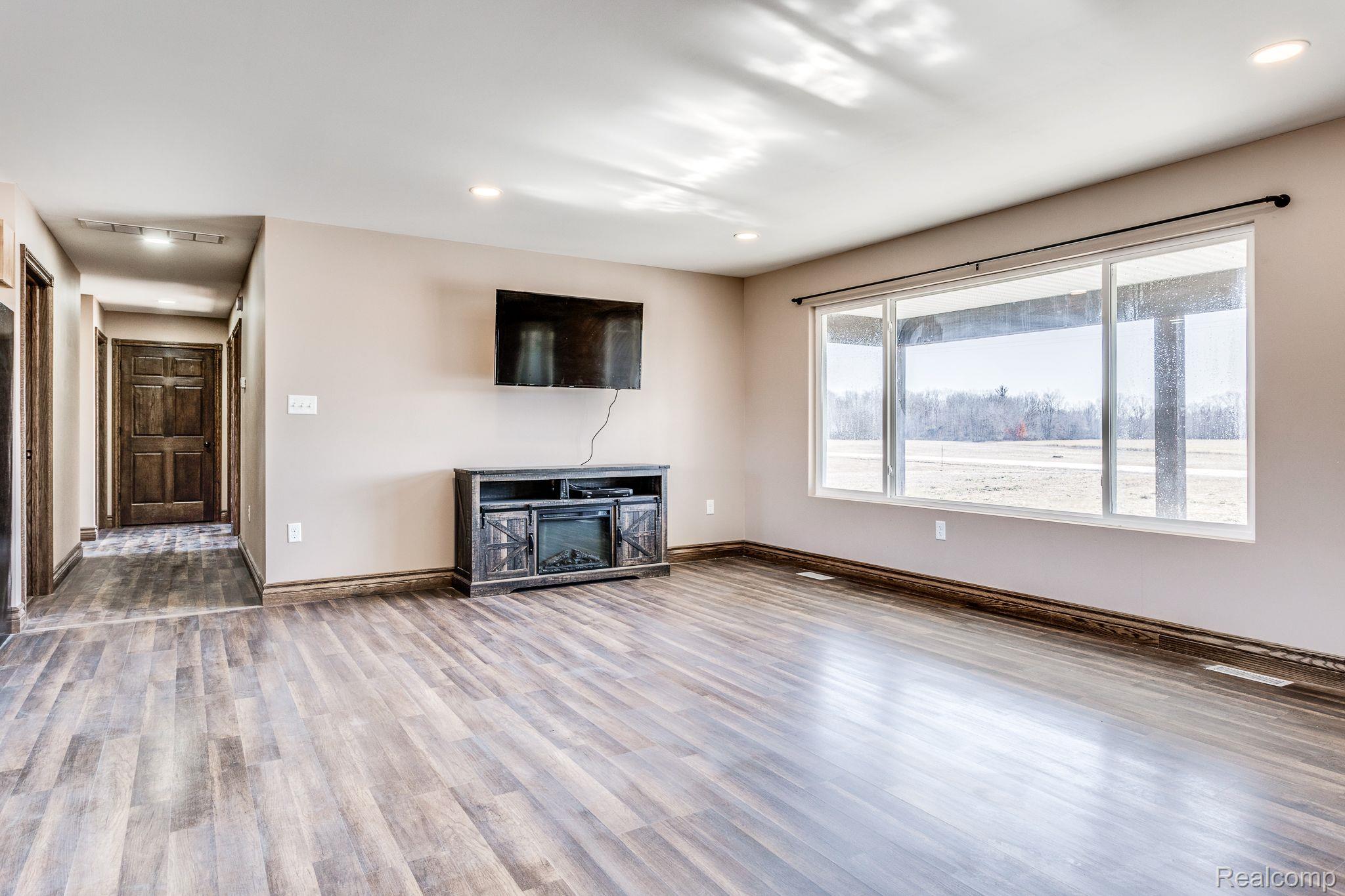 8072 Ravenswood Road Goodells, MI 48027 - Photo 21 of 67 Gallery Image 21
