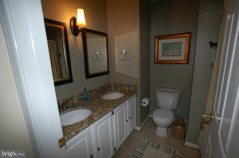 3223 Magnolia Ridge Road Annapolis, MD 21403 - Photo 24 of 27 Bath
