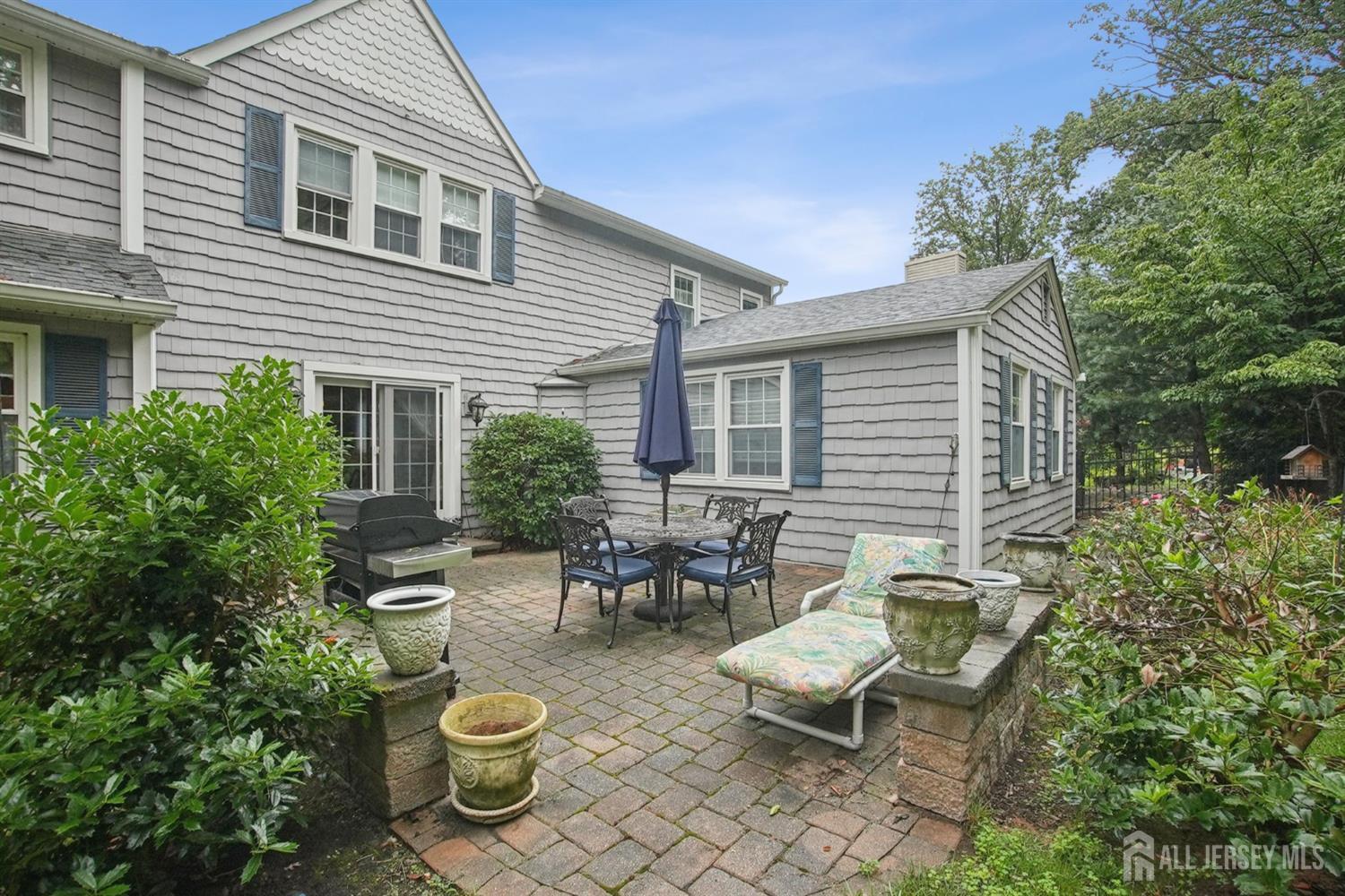 12 Edgewood Road Edison, NJ 08820 - Photo 43 of 68