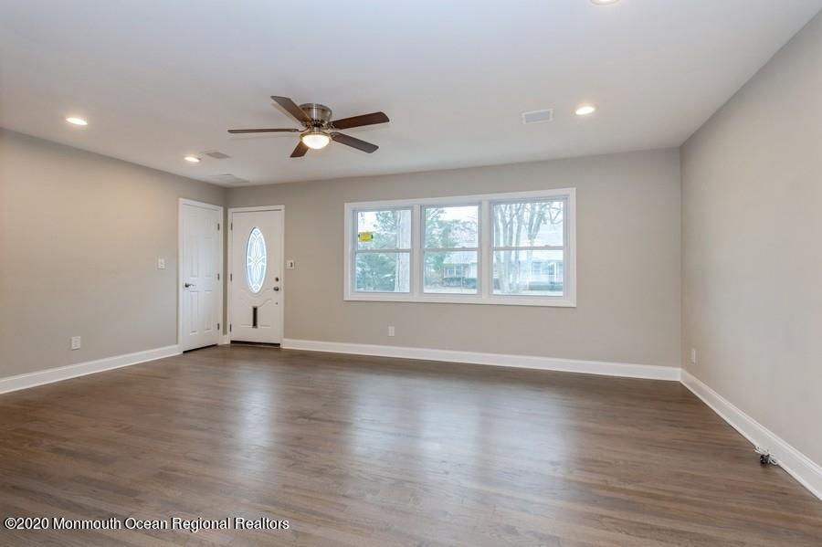 540 Robin Hood Road Brick, NJ 08724 - Photo 3 of 14 08_540RobinhoodRoad_2010_LowRes