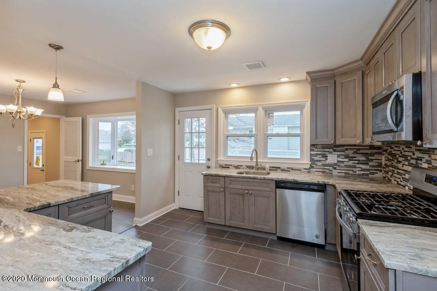 540 Robin Hood Road Brick, NJ 08724 - Photo 10 of 14 07_540RobinhoodRoad_2009_LowRes
