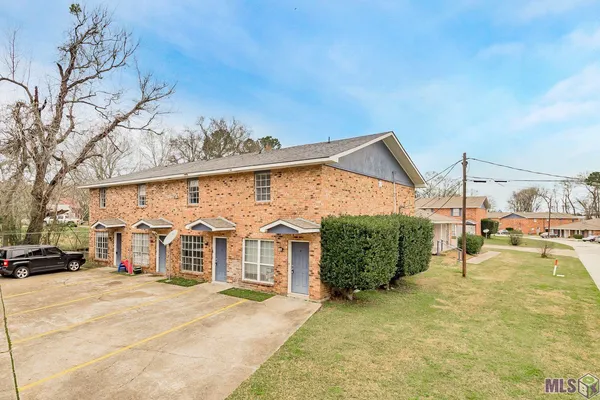 $1,100 | 12240 Jackson Road, Unit 10A, St. Francisville, LA 70775