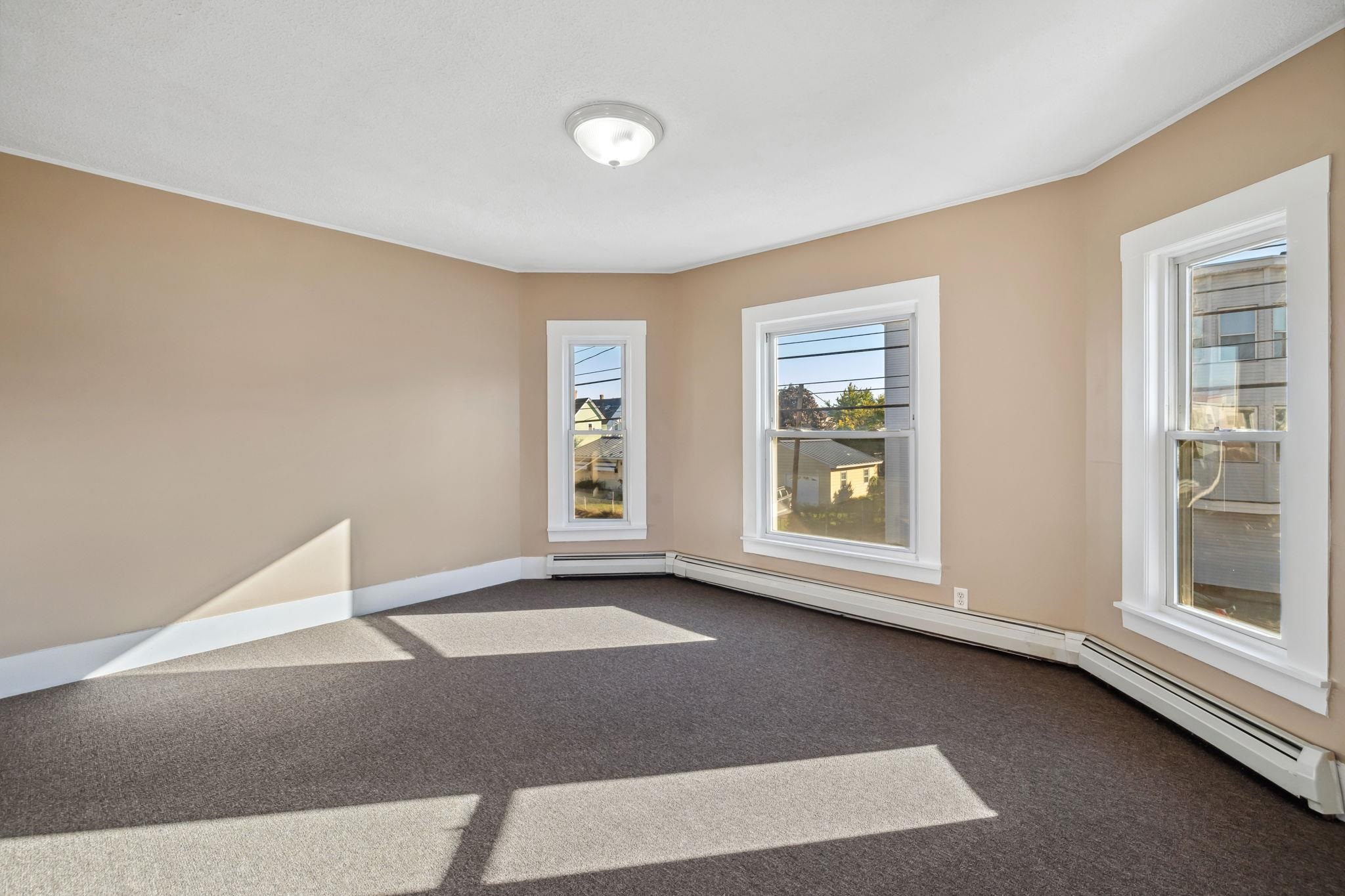 156 Maple Street Manchester, NH 03103 - Photo 17 of 54 Gallery Image 17