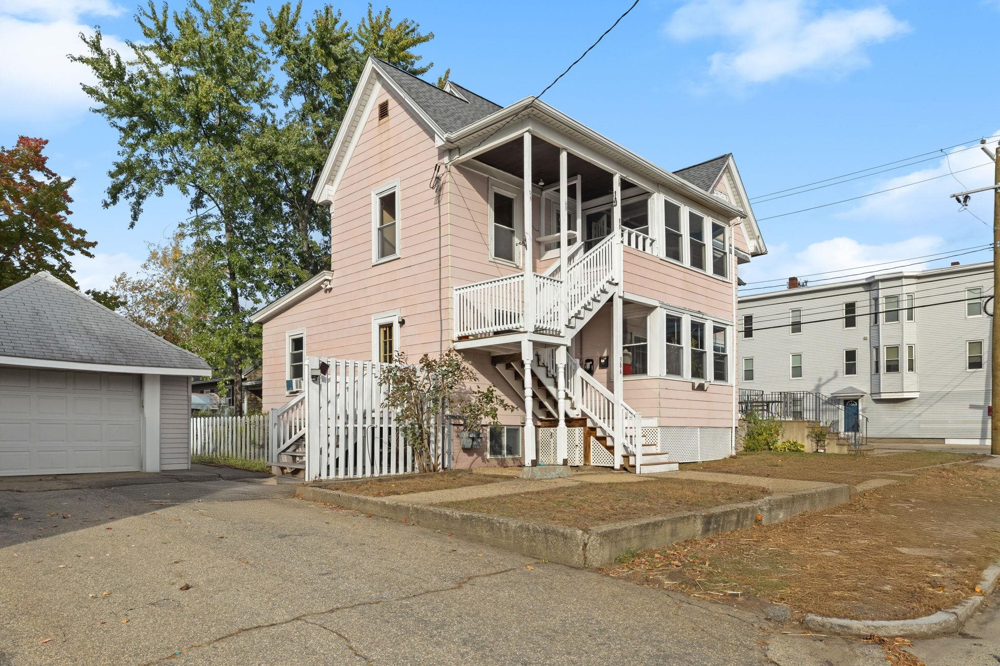 156 Maple Street Manchester, NH 03103 - Photo 2 of 54 Gallery Image 2
