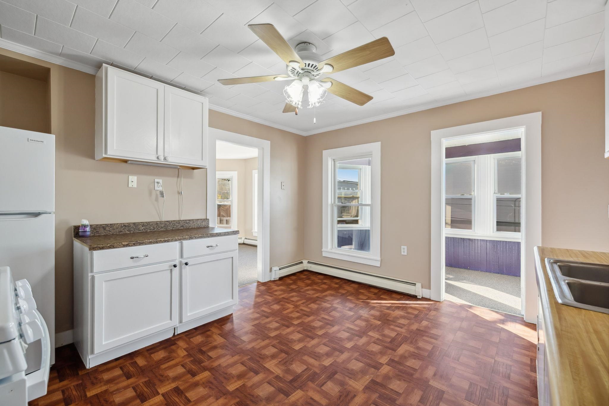 156 Maple Street Manchester, NH 03103 - Photo 3 of 54 Gallery Image 3