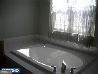 7 Nottingham Way Mount Laurel, NJ 08054 - Photo 9 of 12 Gallery Image 9