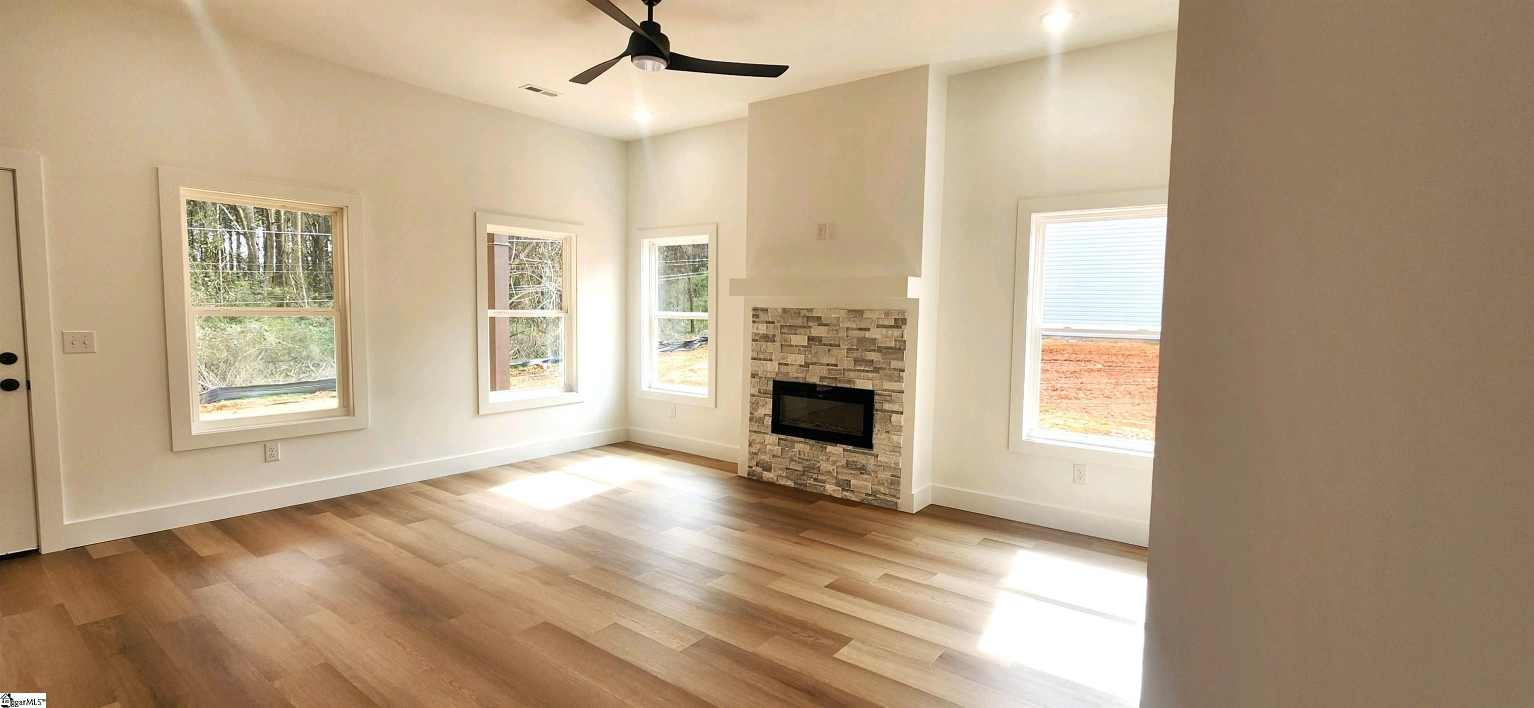 260 Hicks Drive Inman, SC 29349 - Photo 6 of 19