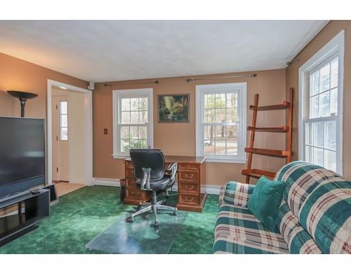 11 Byfield Road Groveland, MA 01834 - Photo 12 of 29 Gallery Image 12