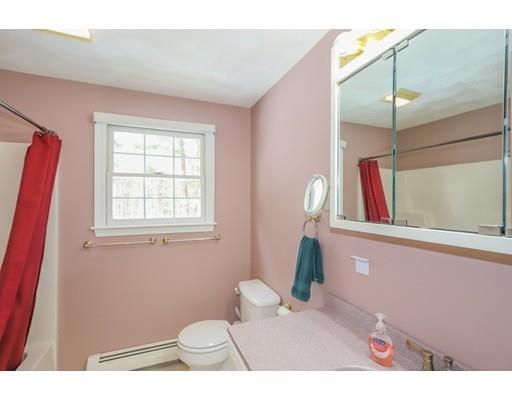11 Byfield Road Groveland, MA 01834 - Photo 19 of 29 Gallery Image 19