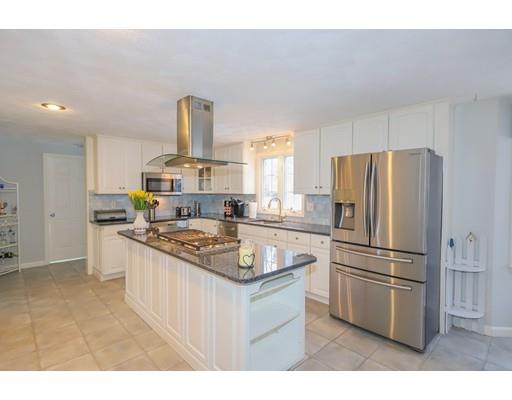 11 Byfield Road Groveland, MA 01834 - Photo 4 of 29 Gallery Image 4