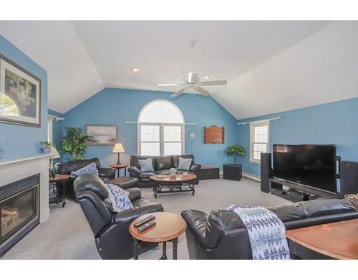 11 Byfield Road Groveland, MA 01834 - Photo 8 of 29 Gallery Image 8