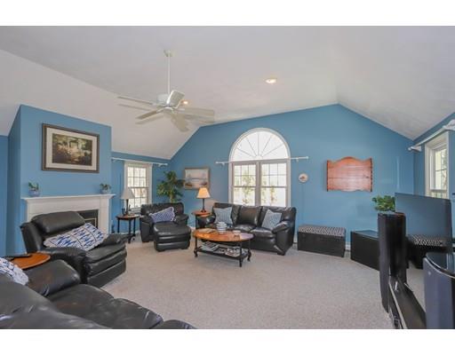 11 Byfield Road Groveland, MA 01834 - Photo 9 of 29 Gallery Image 9