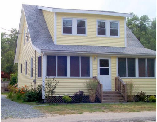 35 Hatherly Road Scituate, MA 02066 - Photo 1 of 1 a front view of a house