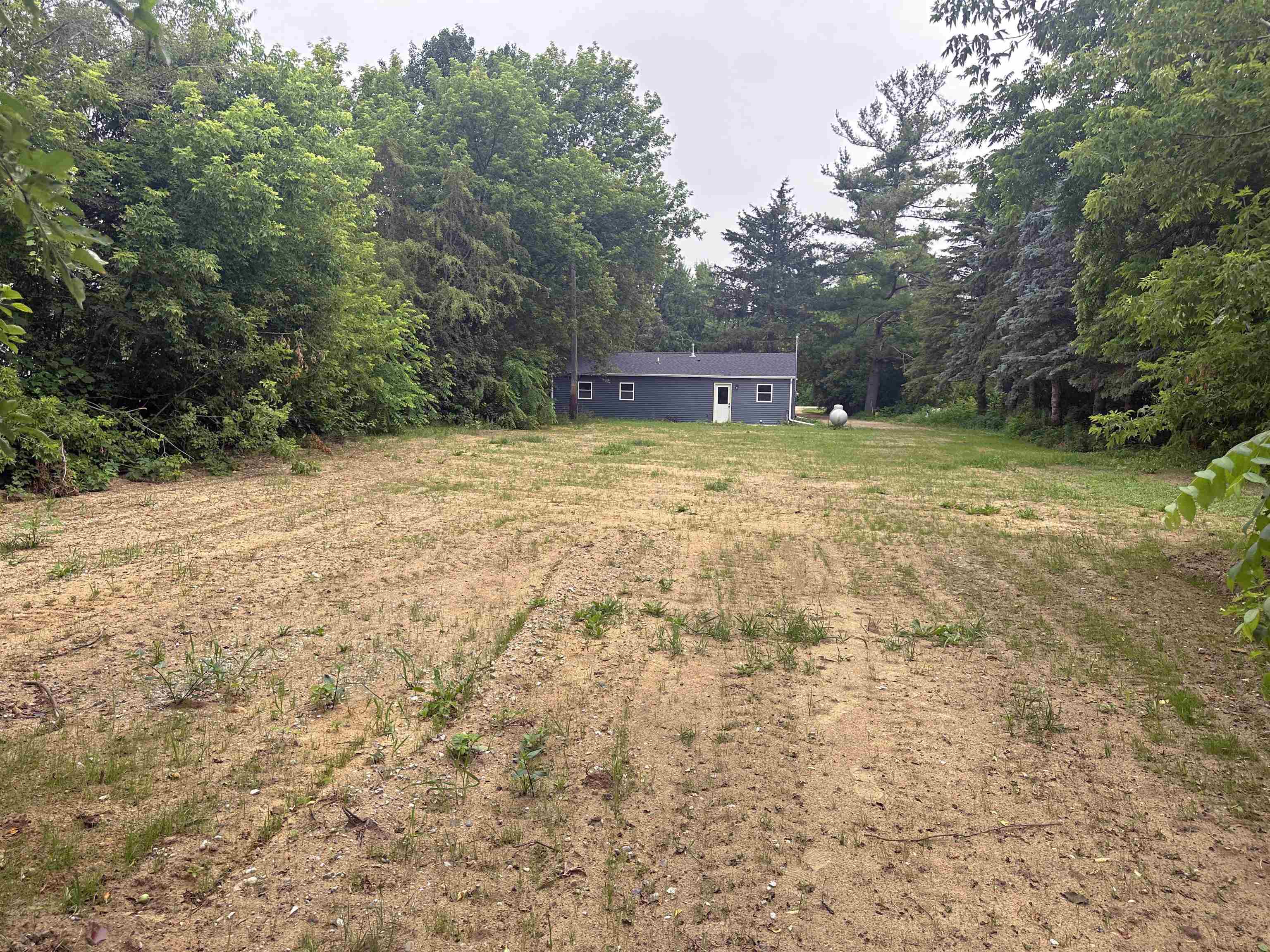 8769 Barnes Road Millington, MI 48746 - Photo 21 of 28 50146385-fce2ae68-b87f-442b-80c4-490805dca202.JPG