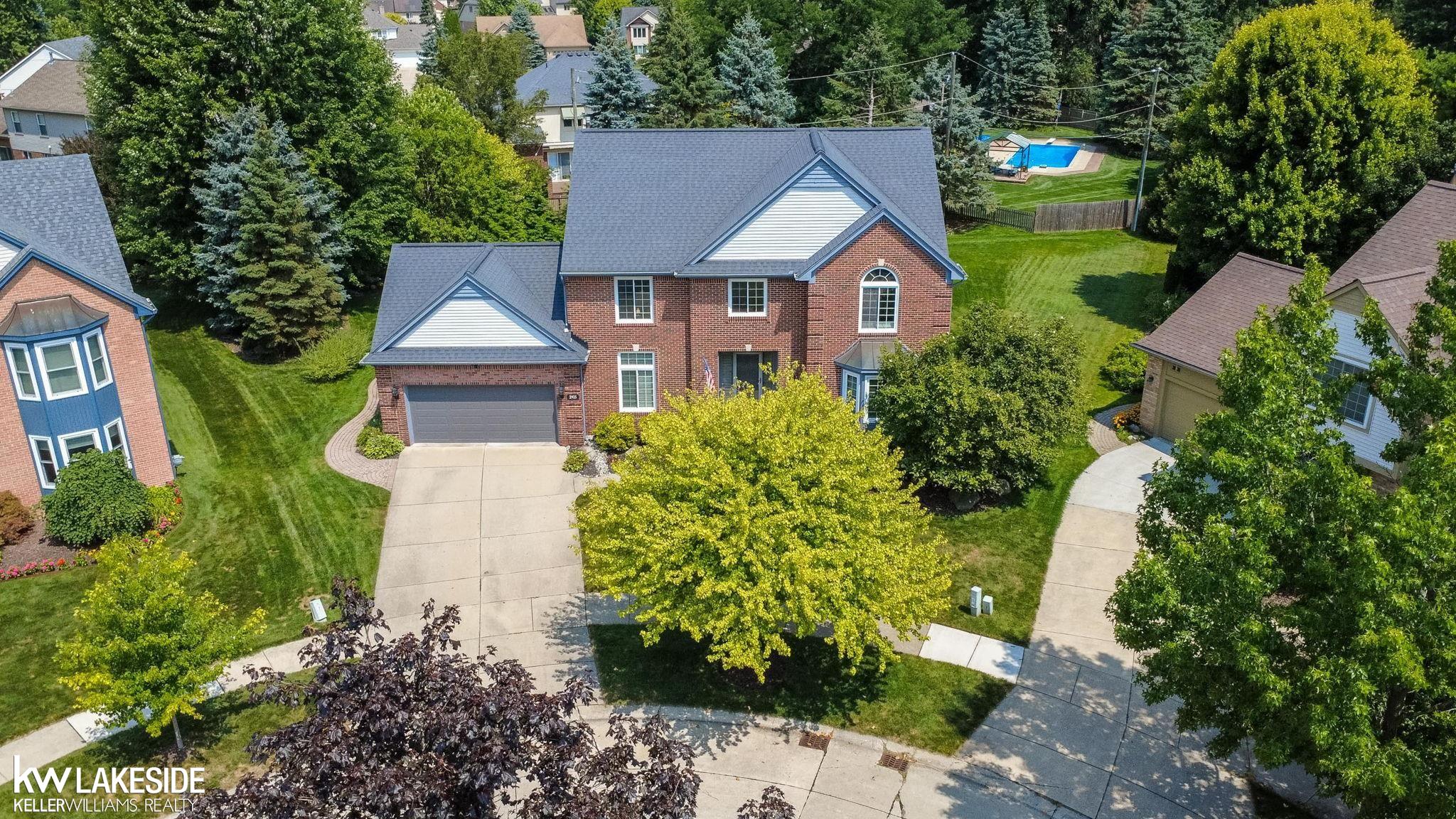 2925 Manorwood Road Troy, MI 48085 - Photo 58 of 70 50184901-3e30c66f-f50c-4ebe-ba46-0abdf71c937d.JPG