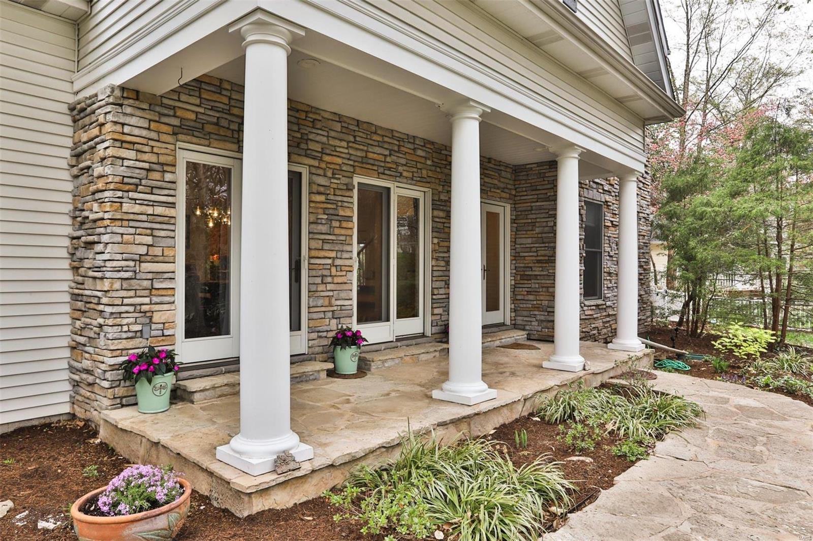 509 Edgar Road St. Louis, MO 63119 - Photo 4 of 48 Gallery Image 4