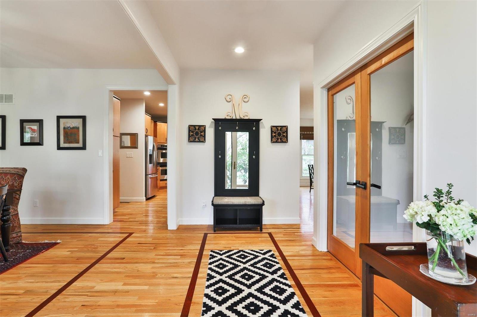 509 Edgar Road St. Louis, MO 63119 - Photo 5 of 48 Gallery Image 5