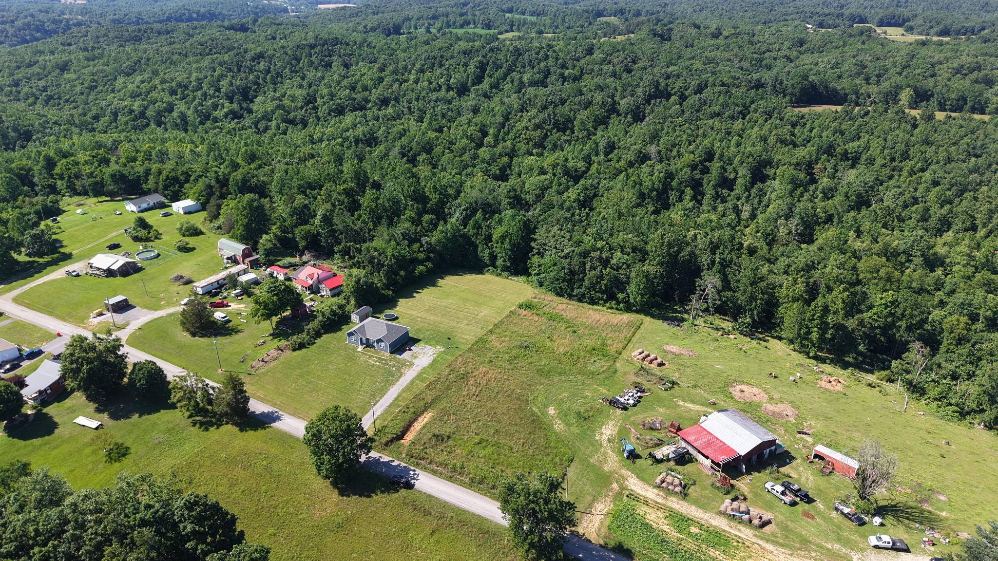 2 Hawkins Road Westmoreland, TN 37186 - Photo 8 of 13
