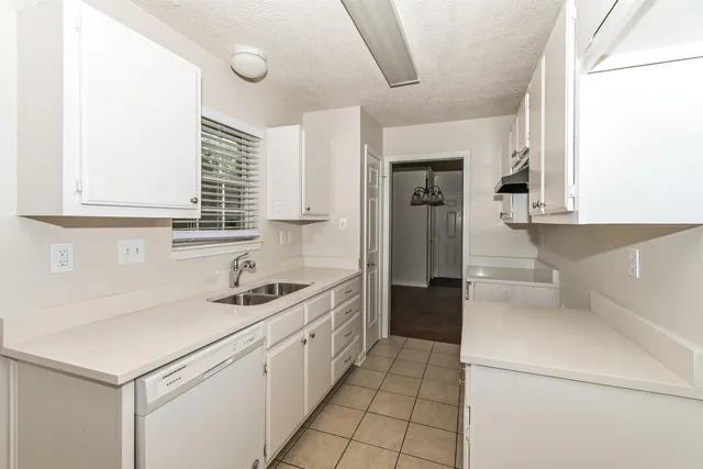 $1,580 | 1473 Beaver Trail Drive, Memphis, TN 38016