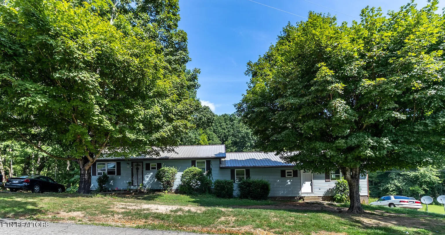 221 Pattie Gap Road Philadelphia, TN 37846 - Photo 3 of 17 Exterior Front1
