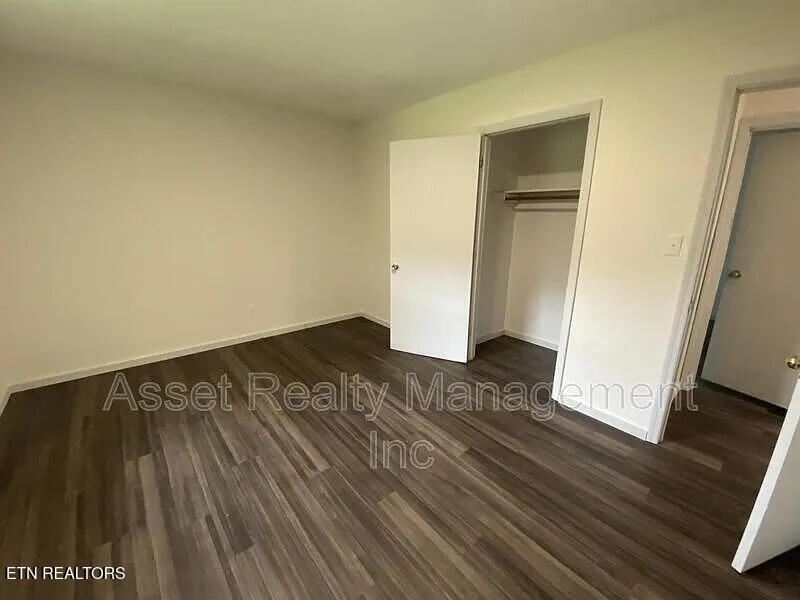 221 Pattie Gap Road Philadelphia, TN 37846 - Photo 7 of 17 Bedroom