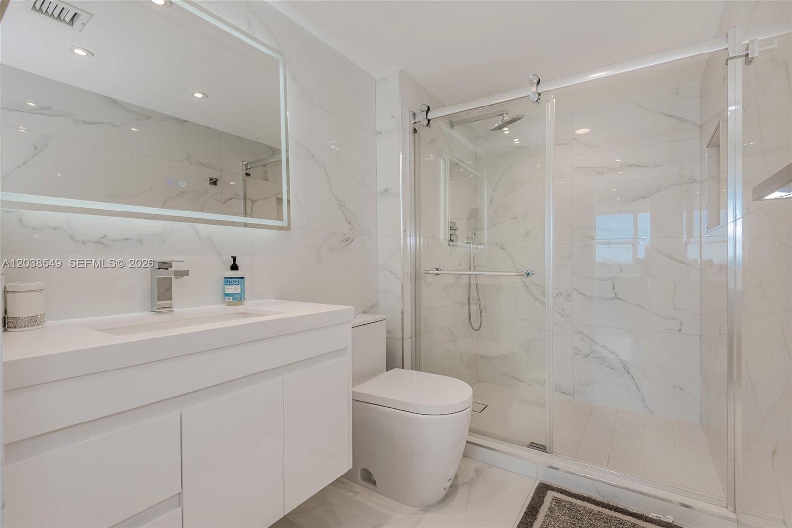 90 Alton Road, Unit 1109 Miami Beach, FL 33139 - Photo 18 of 28