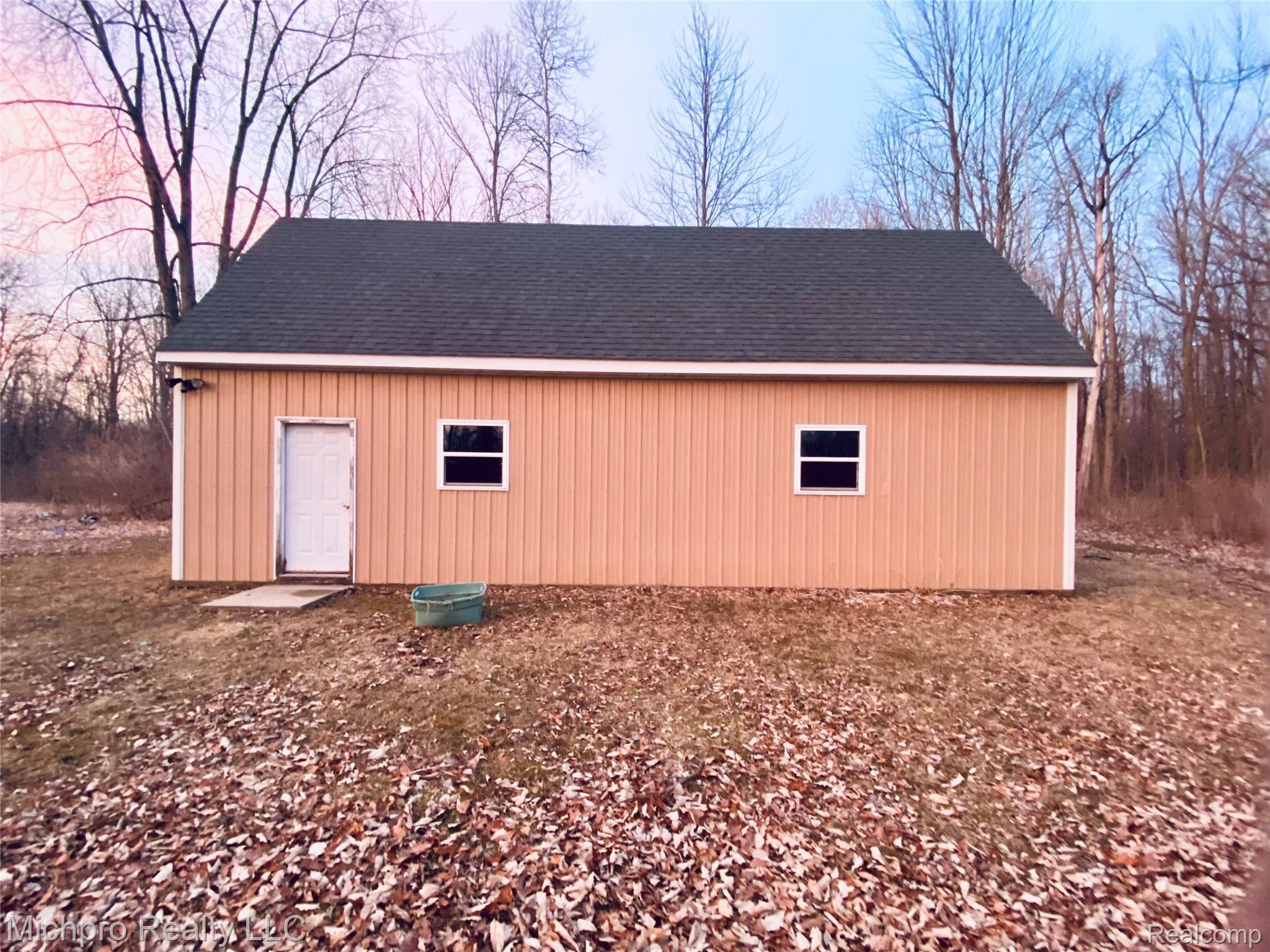 105 South Engle Road Imlay City, MI 48444 - Photo 12 of 55 IMG_4265.jpeg
