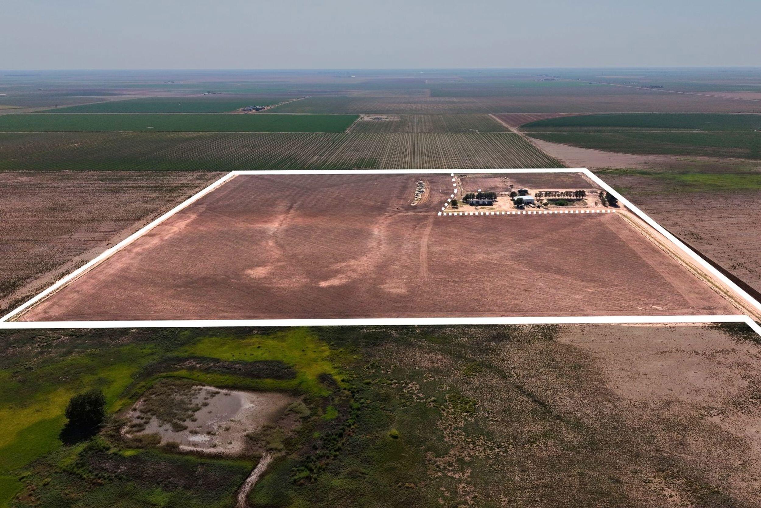 4160 Hummingbird Acreage Road Ropesville, TX 79358 - Photo 8 of 14 3_123