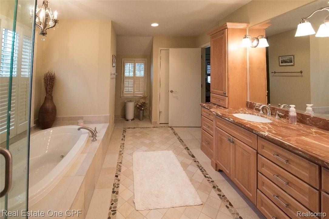 1052 Audubon Road Grosse Pointe, MI 48230 - Photo 21 of 31 1052Audubon32.jpg