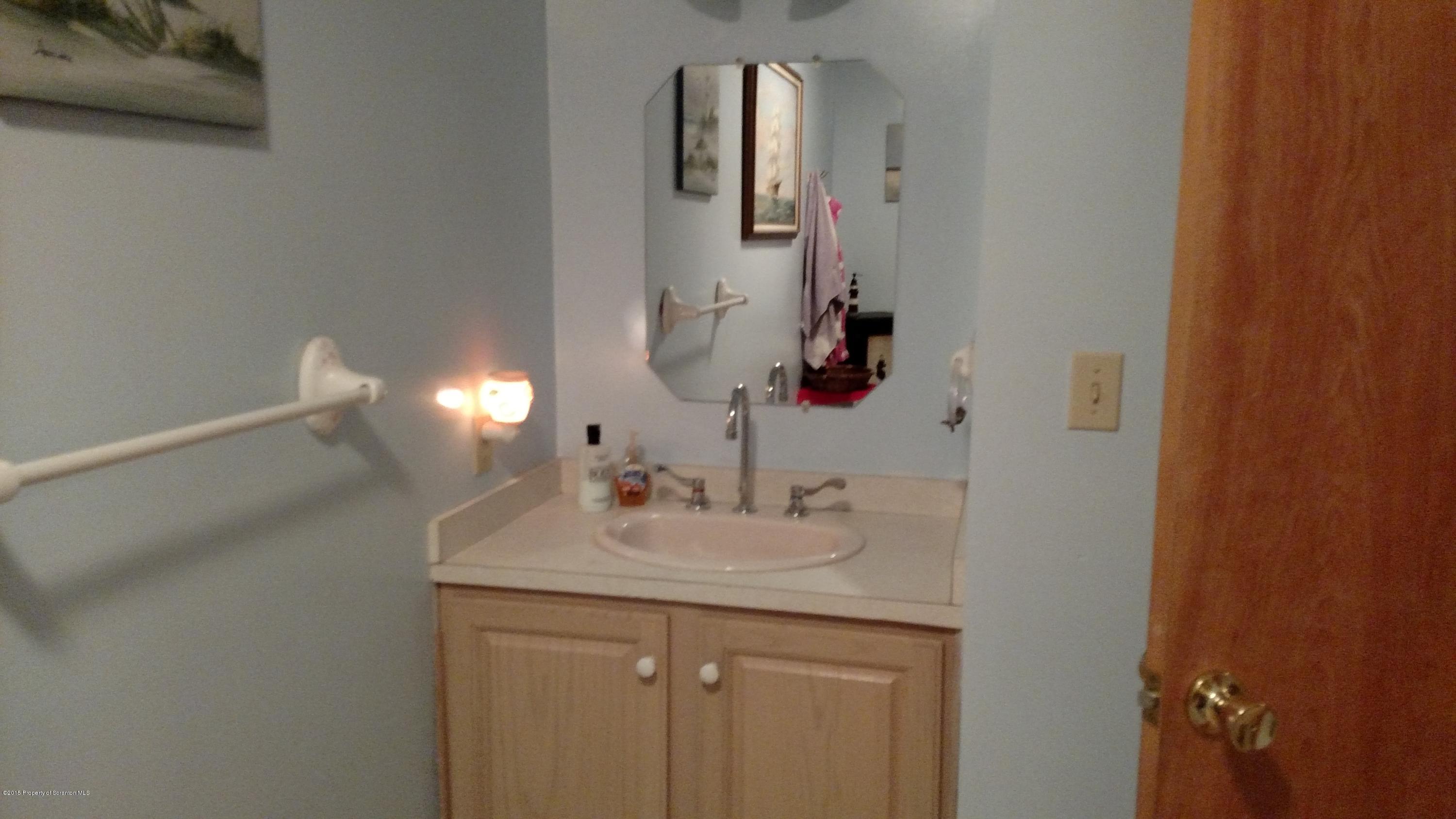 329 Creamery Road Jermyn, PA 18433 - Photo 10 of 22 Gallery Image 10
