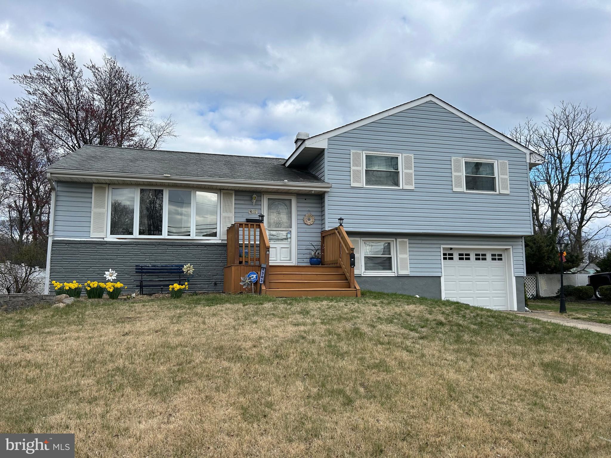 1303 Salem Road Burlington, NJ 08016 - Photo 1 of 14 Gallery Image 1