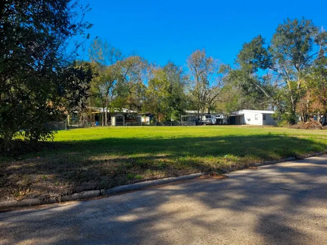 $68,000 | 601 Earnest Carrington Sr Avenue, Cleveland, TX 44113