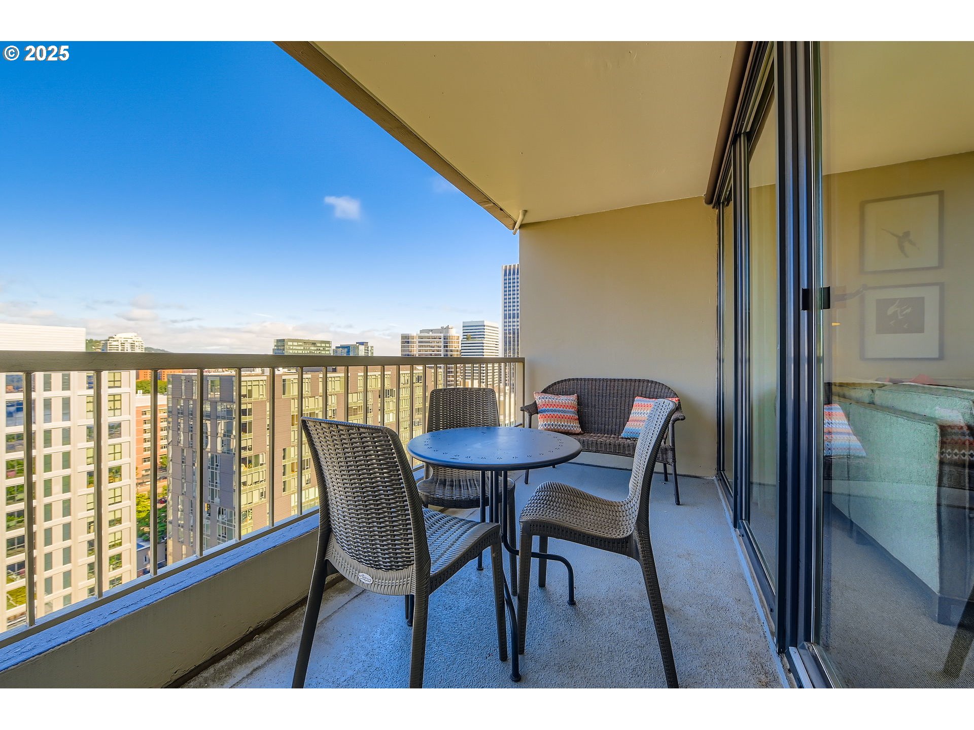 255 Southwest Harrison Street, Unit 21D Portland, OR 97201 - Photo 6 of 39 Deck