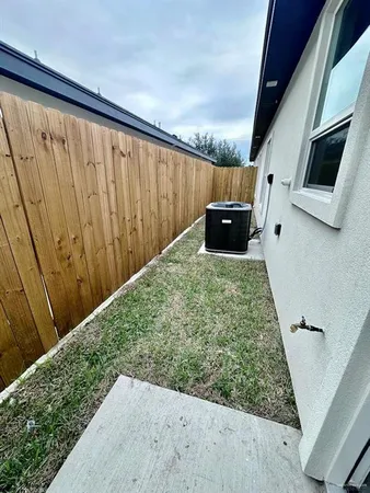 $1,250 | 3800 Robin Street, Unit 2, Pharr, TX 78577