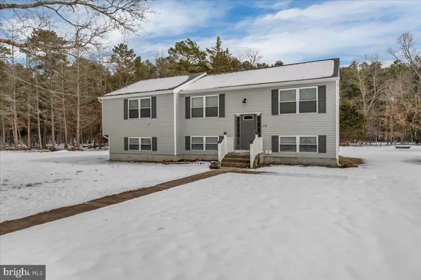 $3,700 | 318 10th Street, Newtonville, NJ 08346