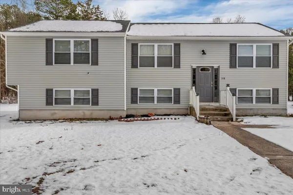 $3,700 | 318 10th Street, Newtonville, NJ 08346