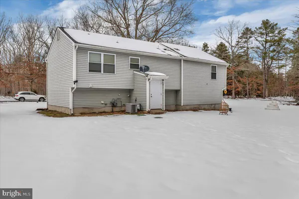 $3,700 | 318 10th Street, Newtonville, NJ 08346