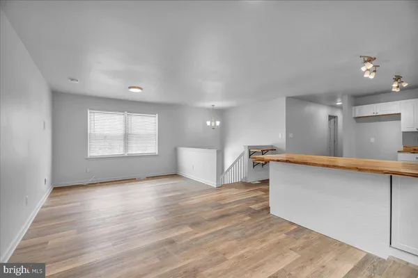 $3,700 | 318 10th Street, Newtonville, NJ 08346