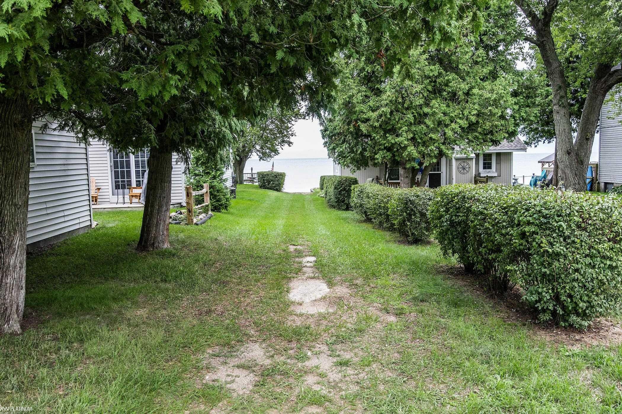 8970 Lakeshore Road Fort Gratiot, MI 48059 - Photo 39 of 55 Gallery Image 39