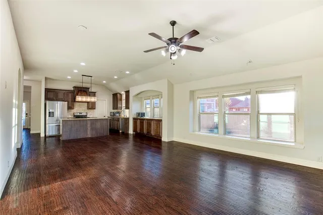 $2,995 | 8801 Cassidy Lane, Aubrey, TX 76227