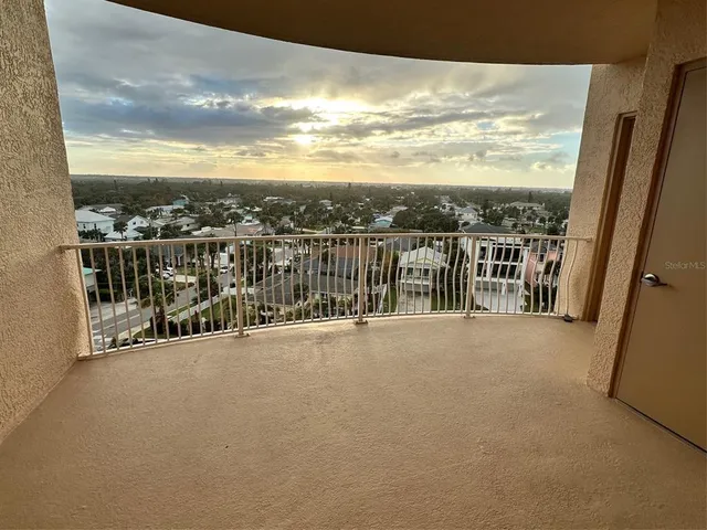 $4,800 | 711 South Atlantic Avenue, Unit 701, New Smyrna Beach, FL 32169